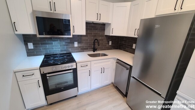 Building Photo - 9 Noyes Plz