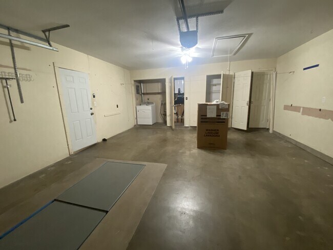 Foto del edificio - 1525 Cherry Stone St