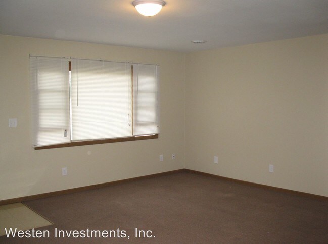 Foto del edificio - 3 br, 1.5 bath Room For Rent - 300 N Clay St