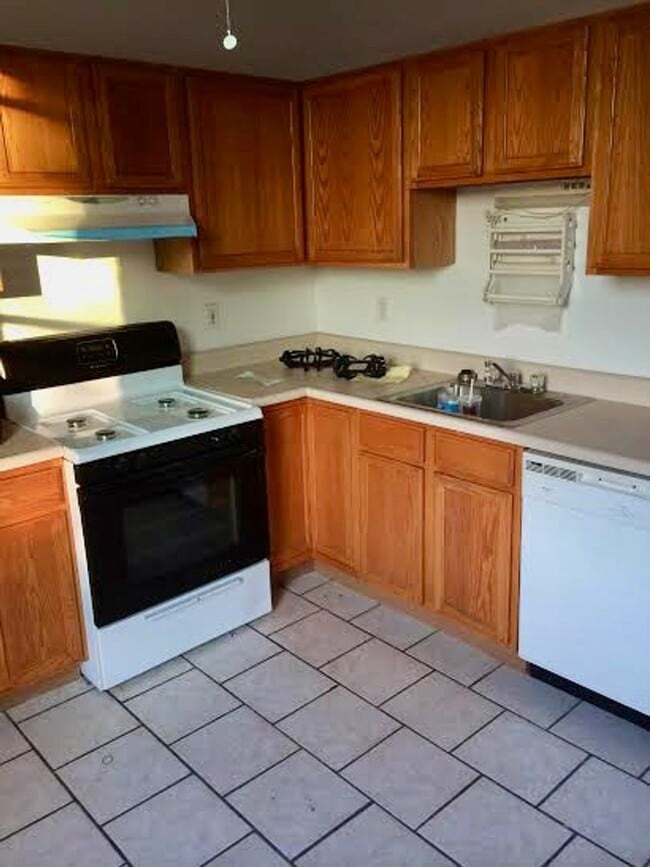 Building Photo - 6211 Kentucky Ave