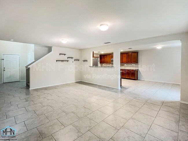 Building Photo - 11935 Sitio Plains