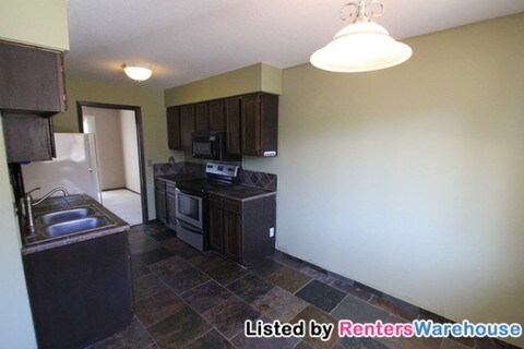 Foto del edificio - 12112 Drake St NW
