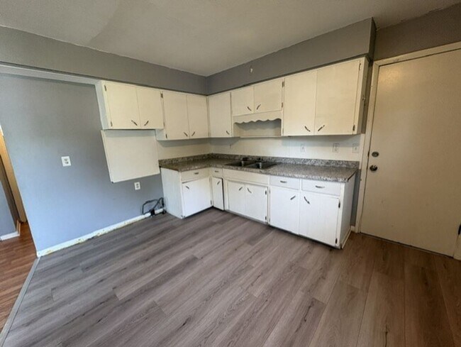 Foto del edificio - 1382 Bellevue Ave