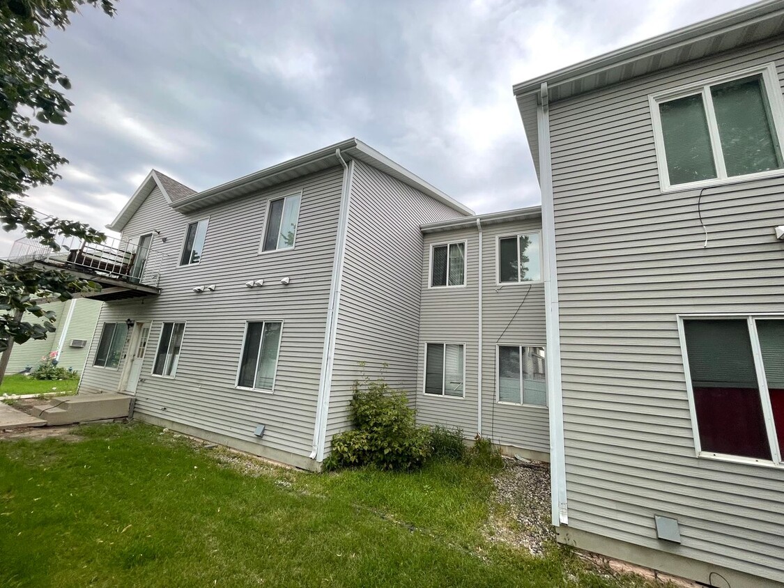 Primary Photo - 3 Bed, 2 Bath in West Fargo!!