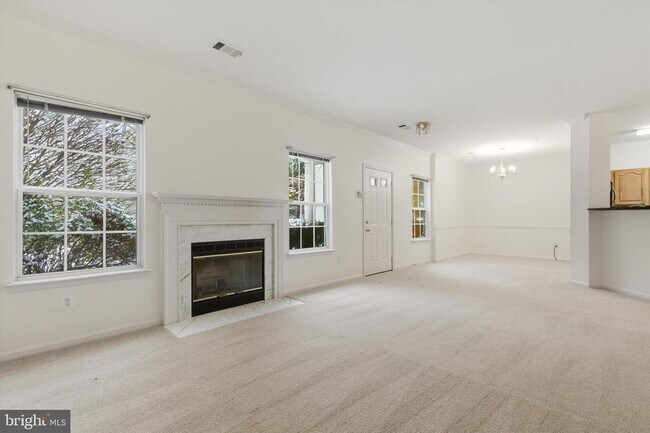 Foto del edificio - 1640 Fallowfield Ct