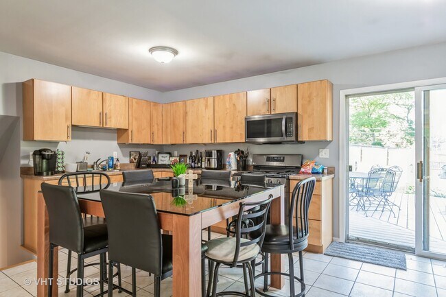 Foto del edificio - 6406 Shannon Dr