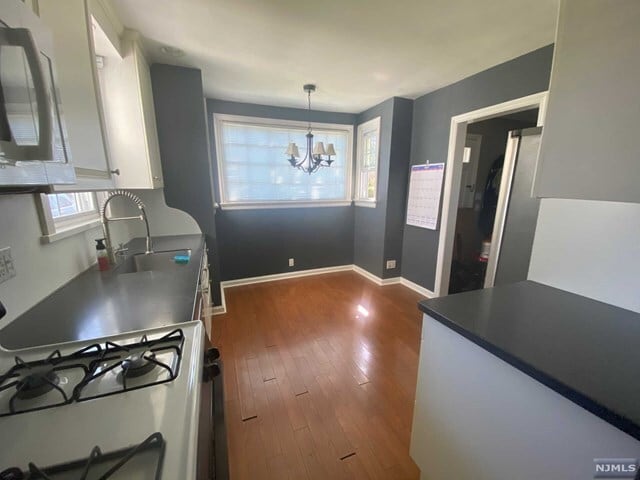 Building Photo - 688 Prospect St