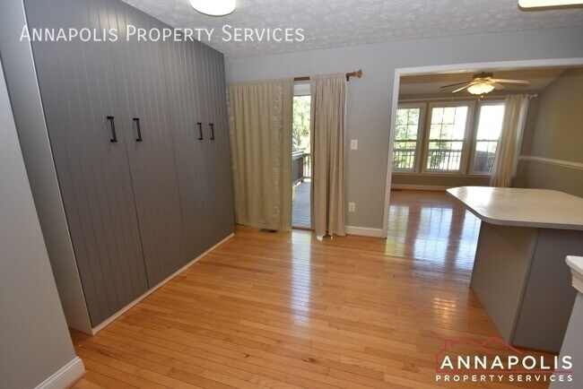 Foto del edificio - 2444 Ivy Landing Way