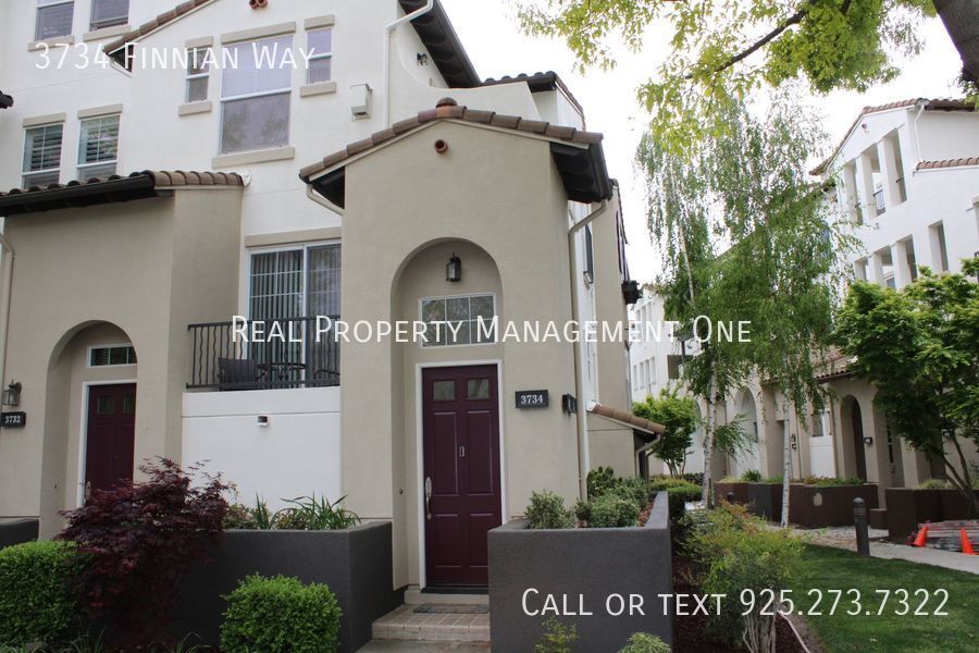 Primary Photo - Beautiful 2 Bed/2 Bath Condo in Perfect Du...