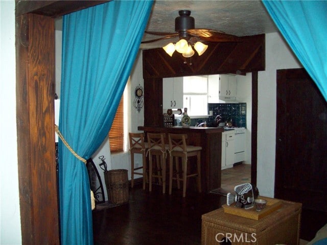 Foto del edificio - 243 Avenida Madrid