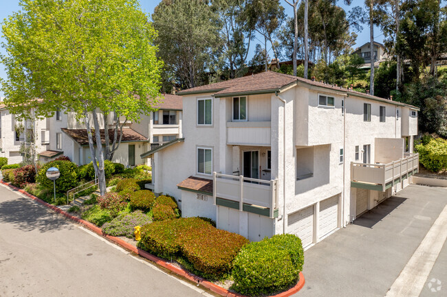 Building Photo - La Jolla Terrace