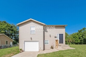 Building Photo - 800 S Butler Dr