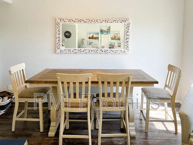 Foto del edificio - 9106 Gale Blvd