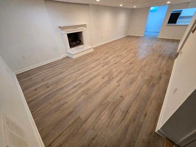 Main living space (view 1) - 1685 Baltimore Annapolis Blvd