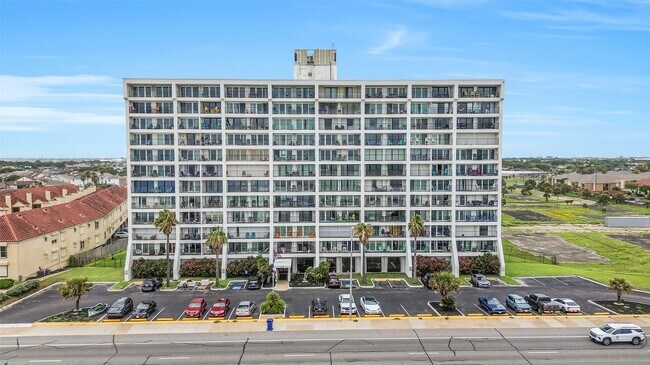 Building Photo - 7310 Seawall Blvd