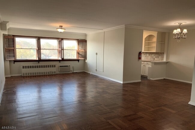 Building Photo - 415 Claremont Ave