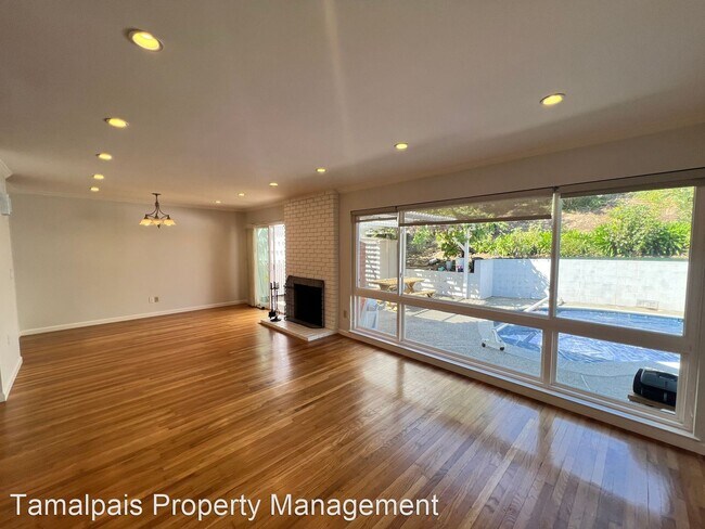 Building Photo - 3 br, 2 bath House - 1907 Las Gallinas Ave