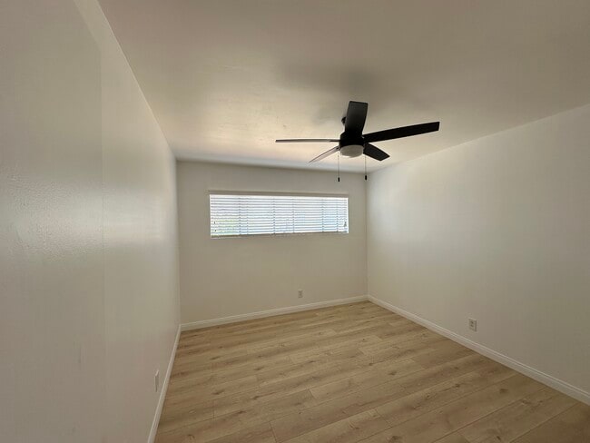 Building Photo - 1001 N Gay St