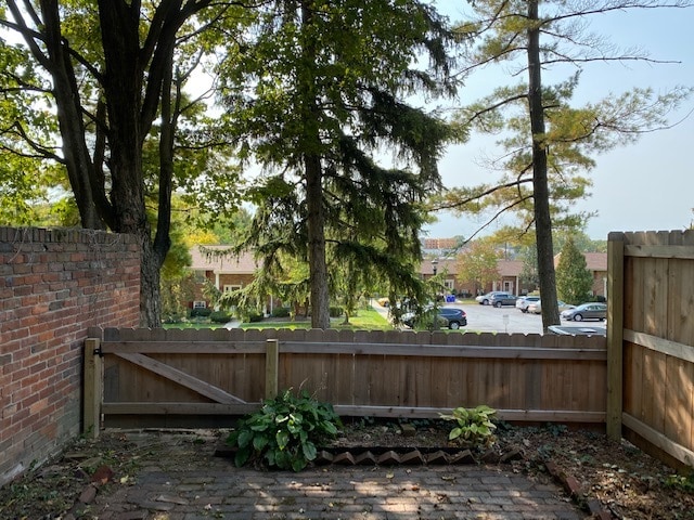 Building Photo - 1354 Bluff Ave