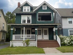 Building Photo - 969 Lancaster Ave