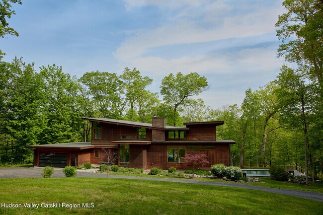 Foto del edificio - 1156 Old Ford Rd