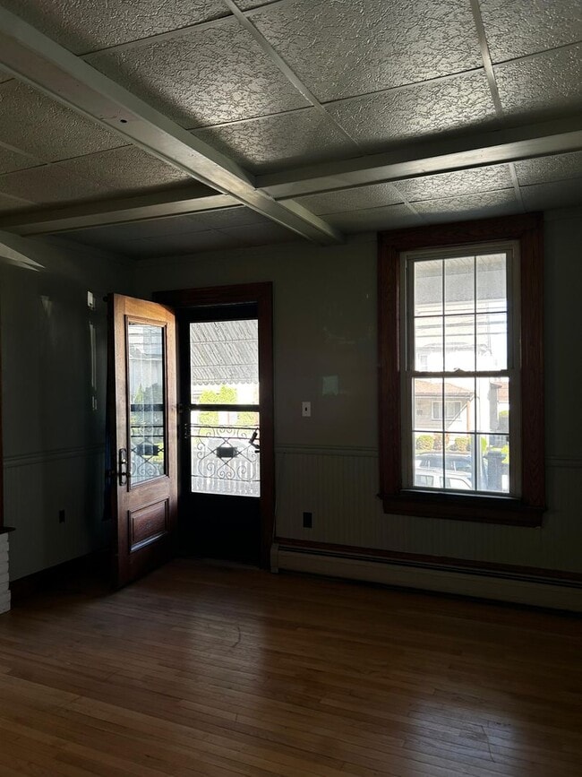 Building Photo - 308 North Blakely Street