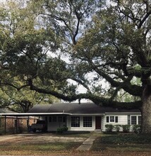 Building Photo - 94 Main St