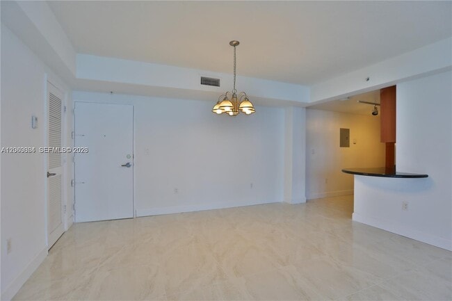Building Photo - 7501 E Treasure Dr