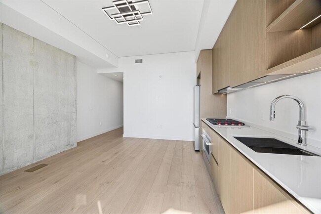 Foto del edificio - 610 Davis St