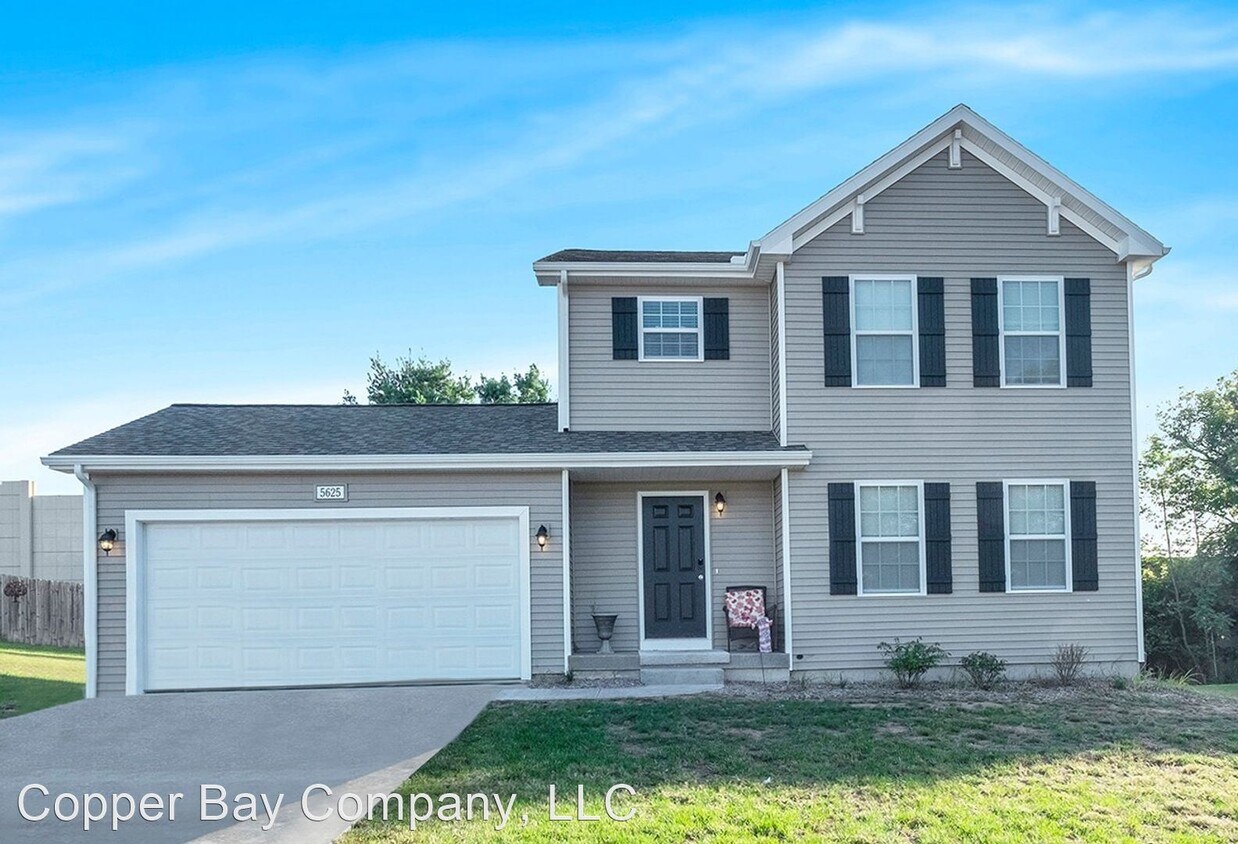 Primary Photo - 4 br, 2.5 bath House - 10841 Carmen Oak Drive