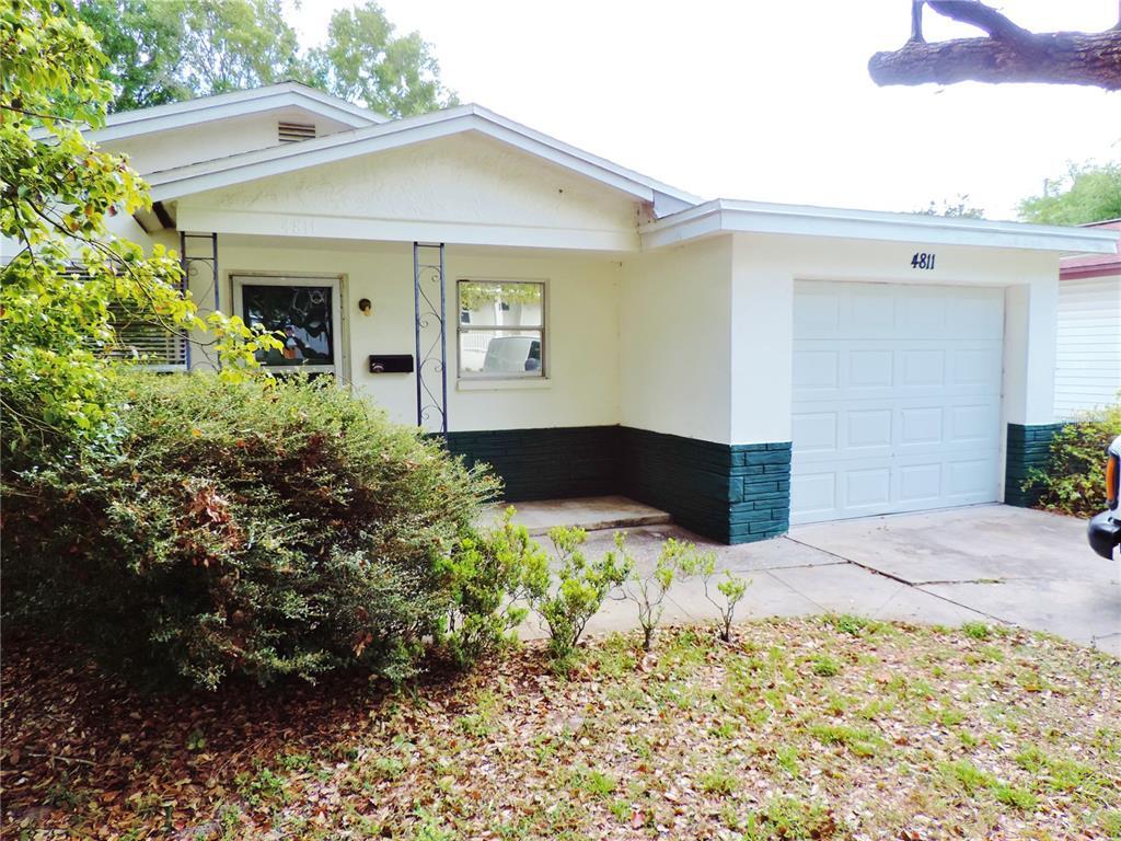Foto principal - 4811 12th St N