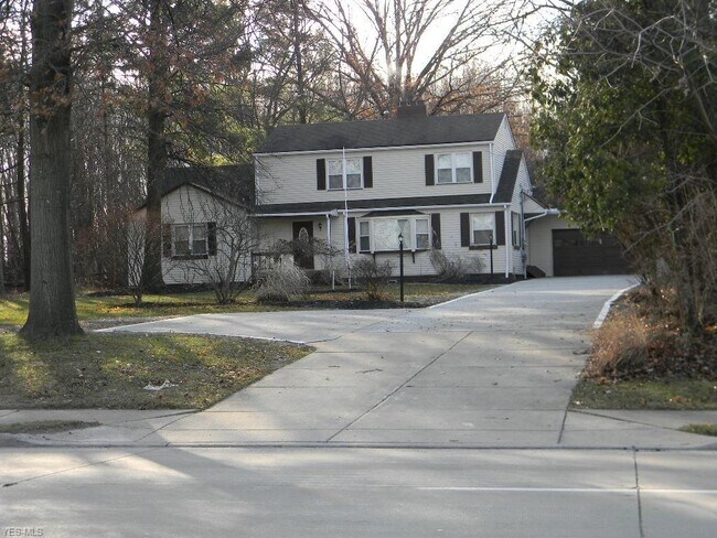 Building Photo - 20787 Royalton Rd