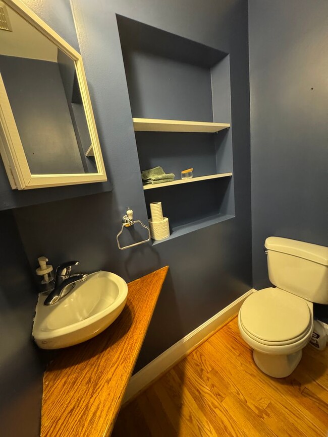 Building Photo - Charming North Arlington Home with Modern ...
