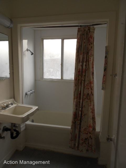 Building Photo - 770 St Louis Ave