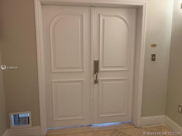 Foto del edificio - 600 Grapetree Dr