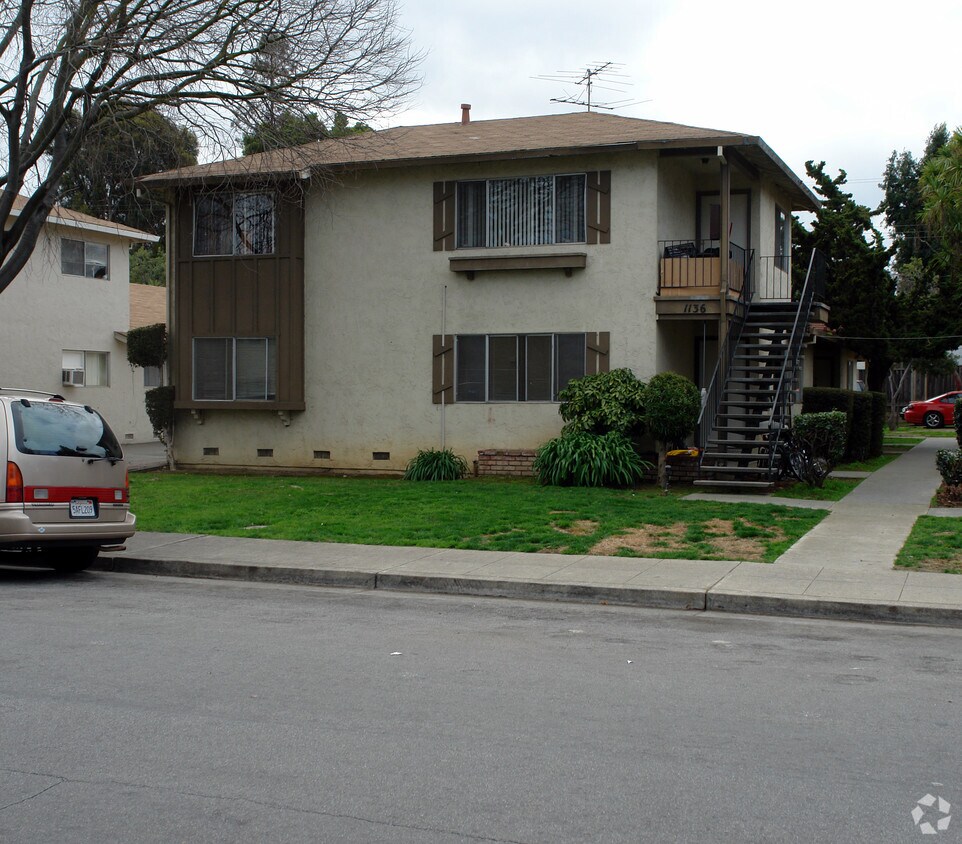 Foto principal - 1136 Ayala Dr