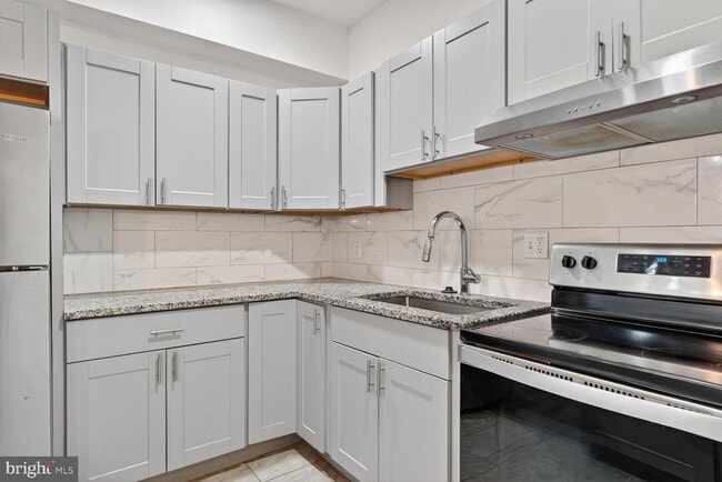 Foto del edificio - 2409 18th St NW
