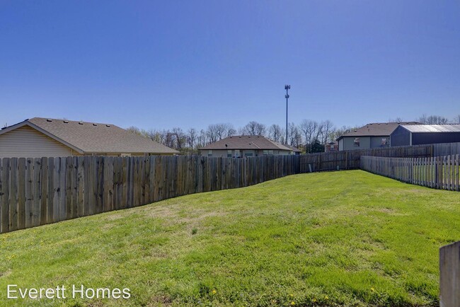 Building Photo - 3 br, 2 bath House - 3336 S Hillcrest Ave