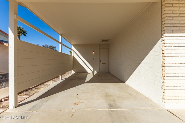 Foto del edificio - 11014 W Cheryl Dr