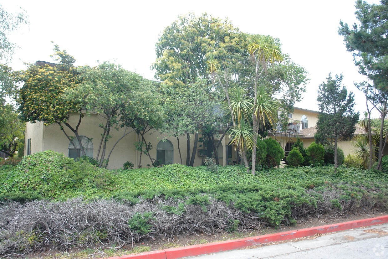 Building Photo - 220 Richfield Dr