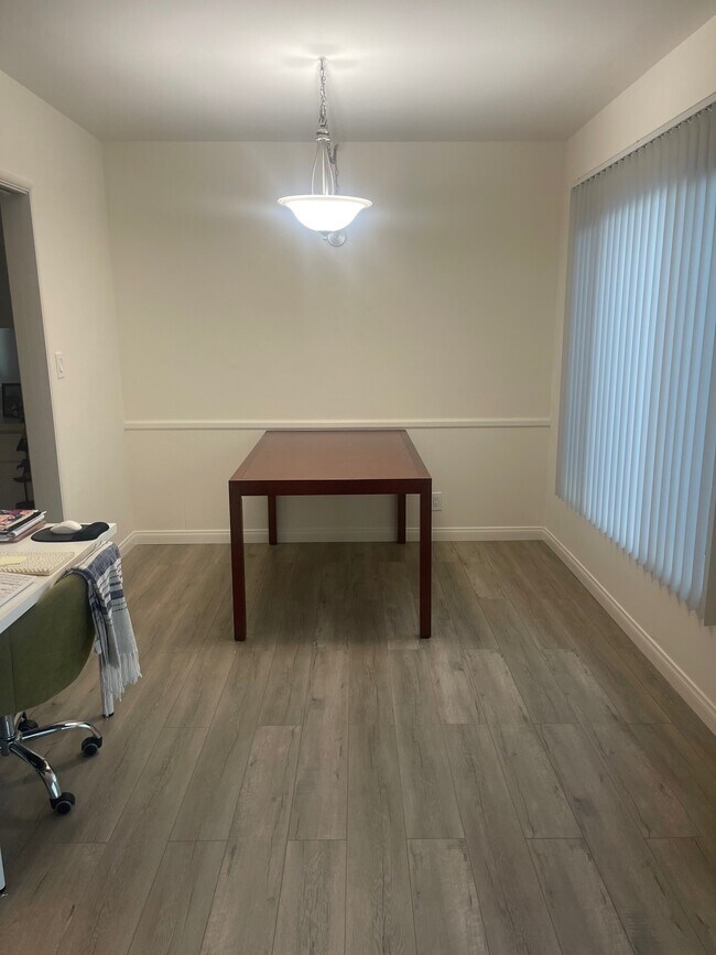 Foto del edificio - 6160 Downey Ave