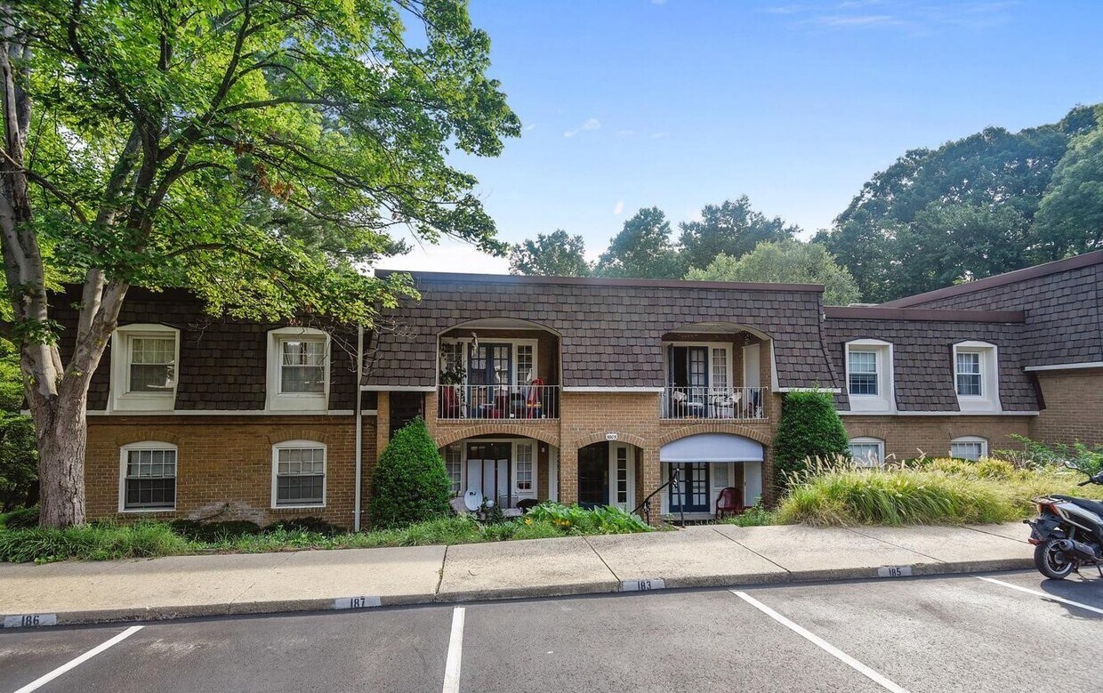 5905 Bayshire Rd, West Springfield, VA 22152 House Rental in West