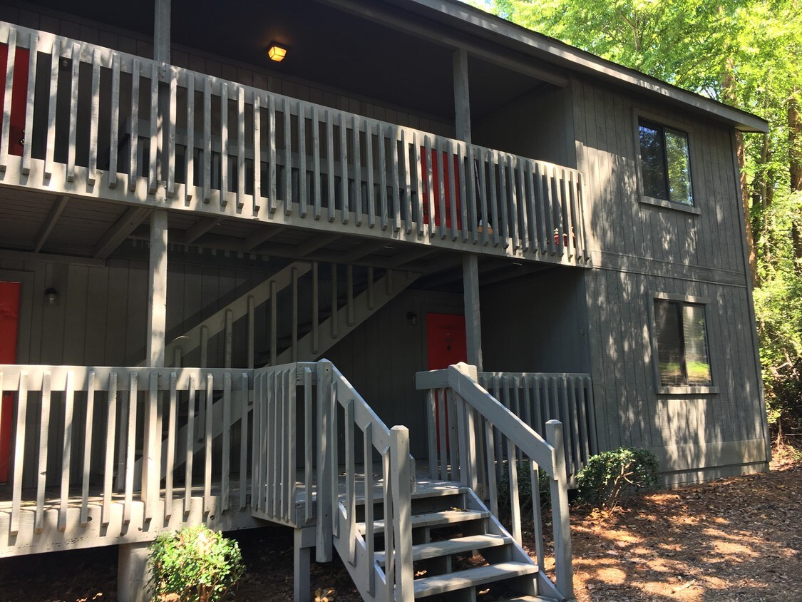 150 Ligon St, Clemson, SC 29631 Condo for Rent in Clemson, SC