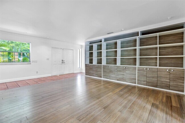 Foto del edificio - 13820 SW 82nd Ave