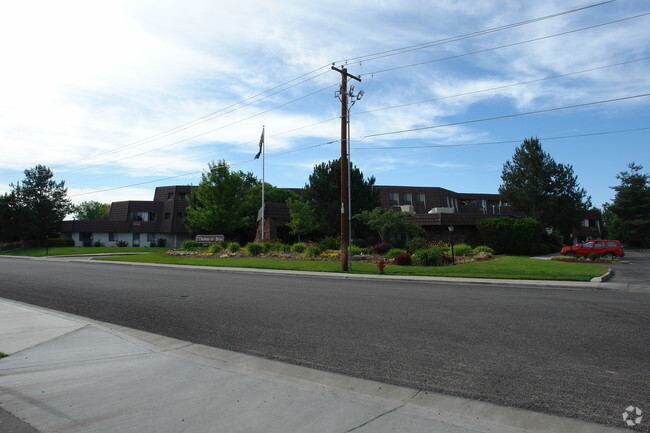 Building Photo - Chateau De Boise