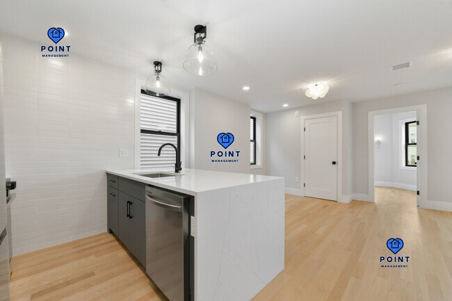 Foto del edificio - 516 Sumner St