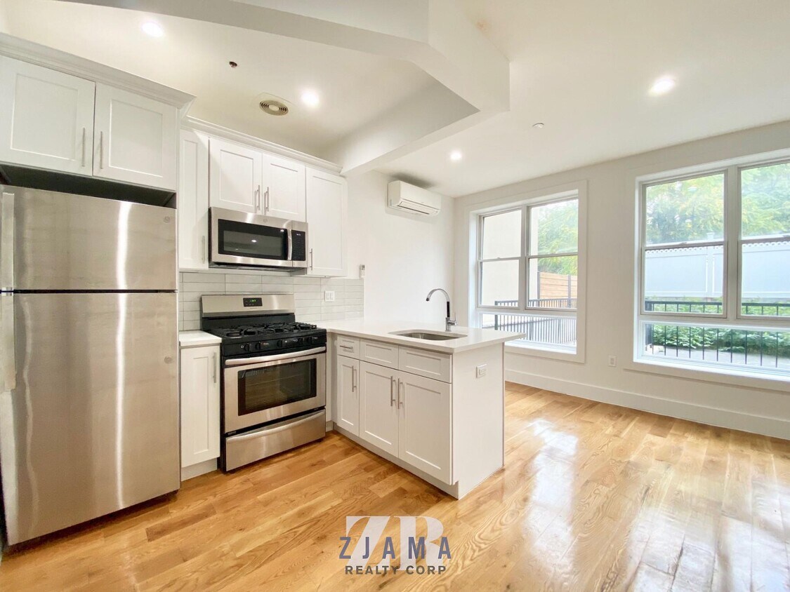 Foto principal - 225 Howard Ave