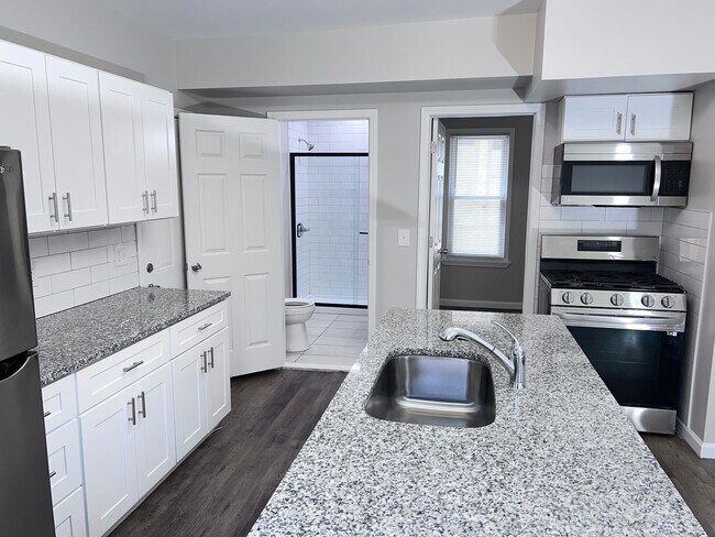 Foto del edificio - 5651 Plumer St