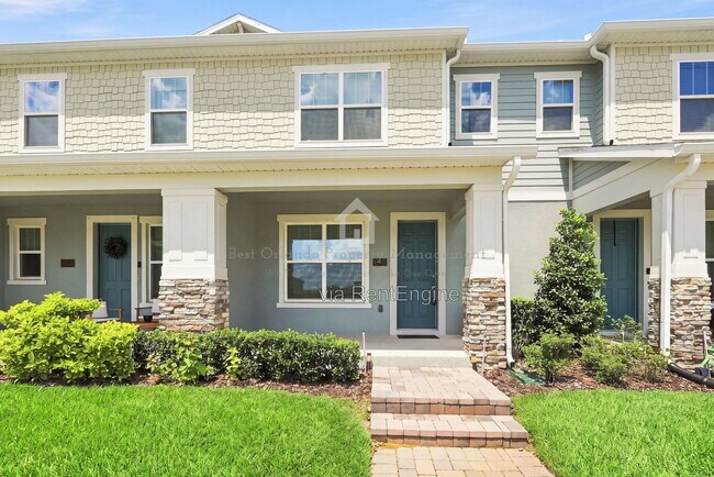 Foto del edificio - 16333 Hamlin Hills Rd