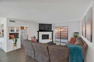 Building Photo - 2503 Tierra Dr